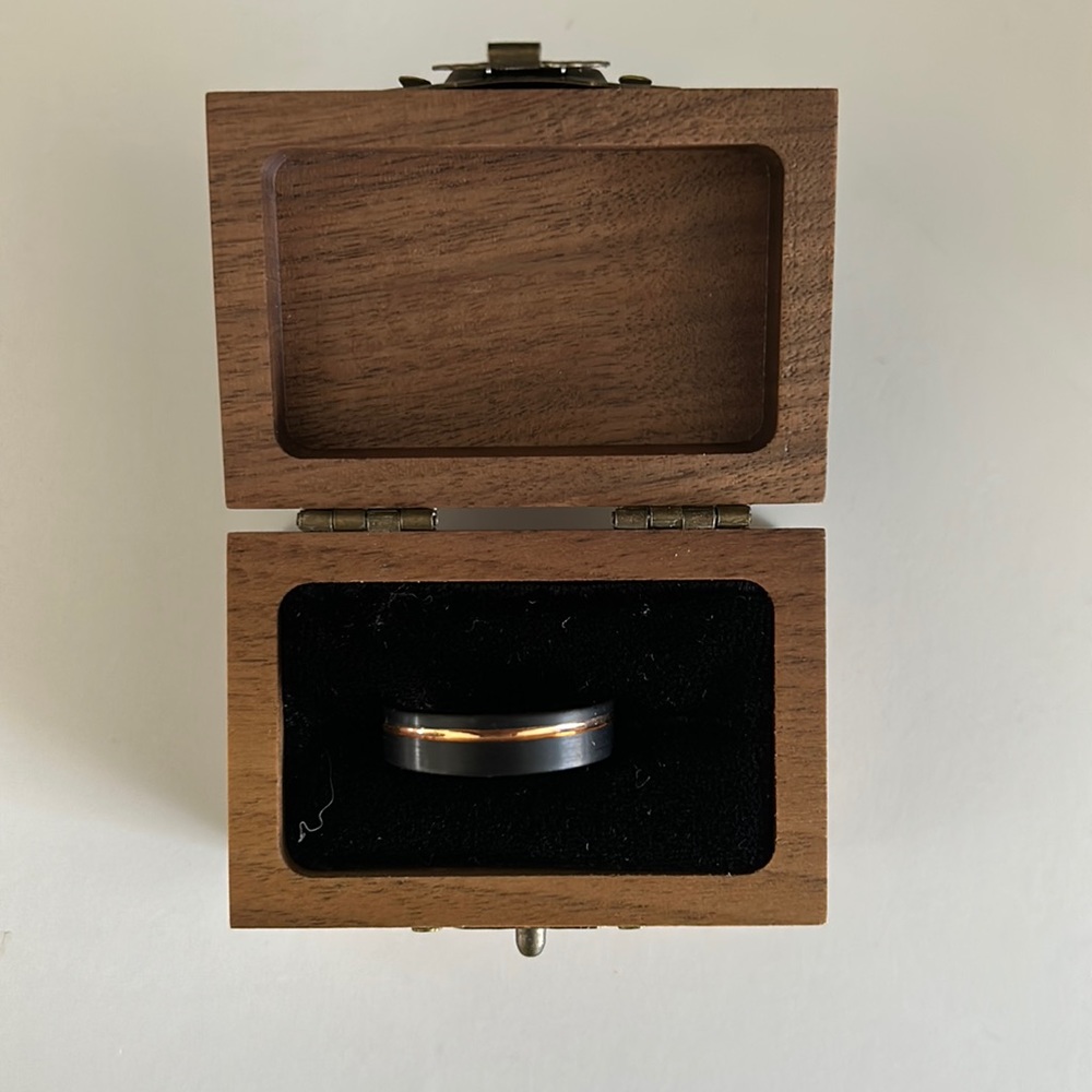 Thorum Men's Wedding Ring "The Legend"